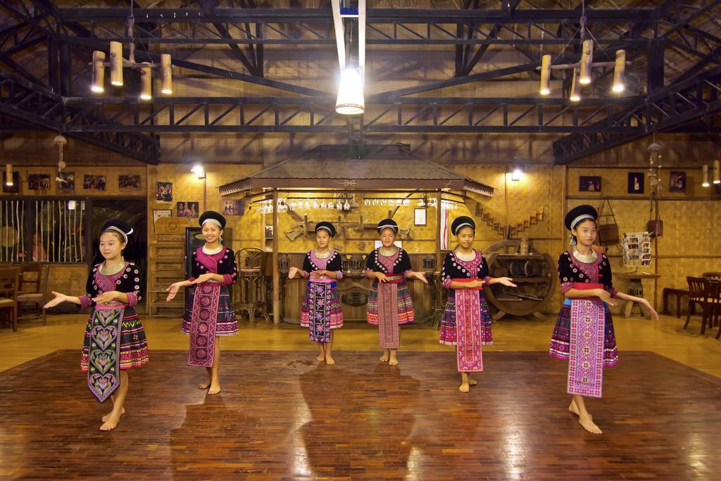 Hmong Hilltribe Lodge Mae Rim Bagian luar foto
