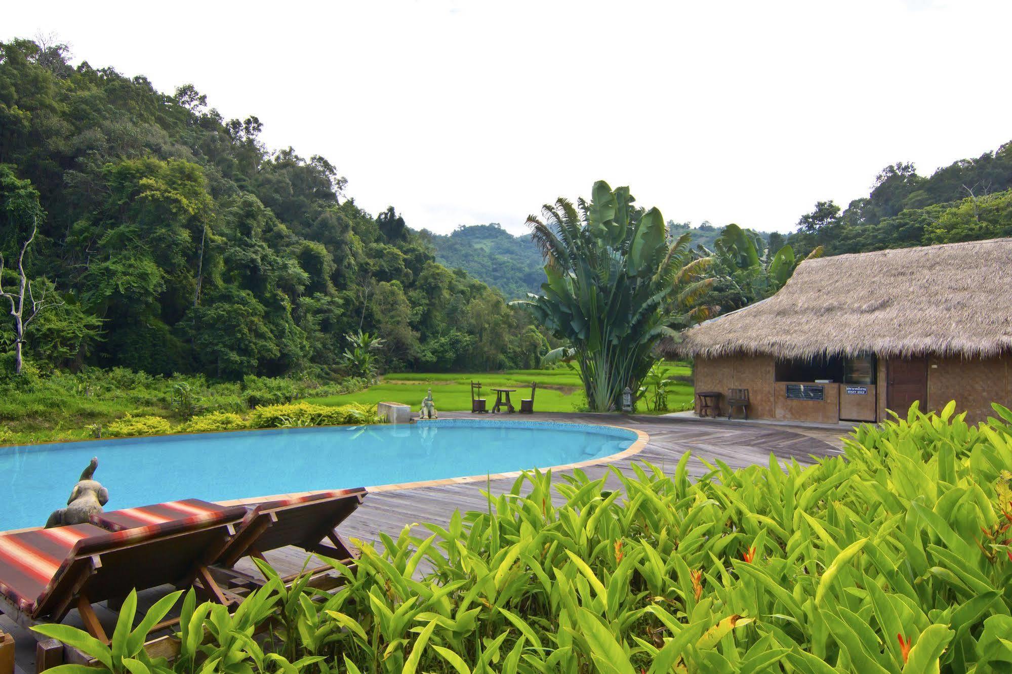 Hmong Hilltribe Lodge Mae Rim Bagian luar foto